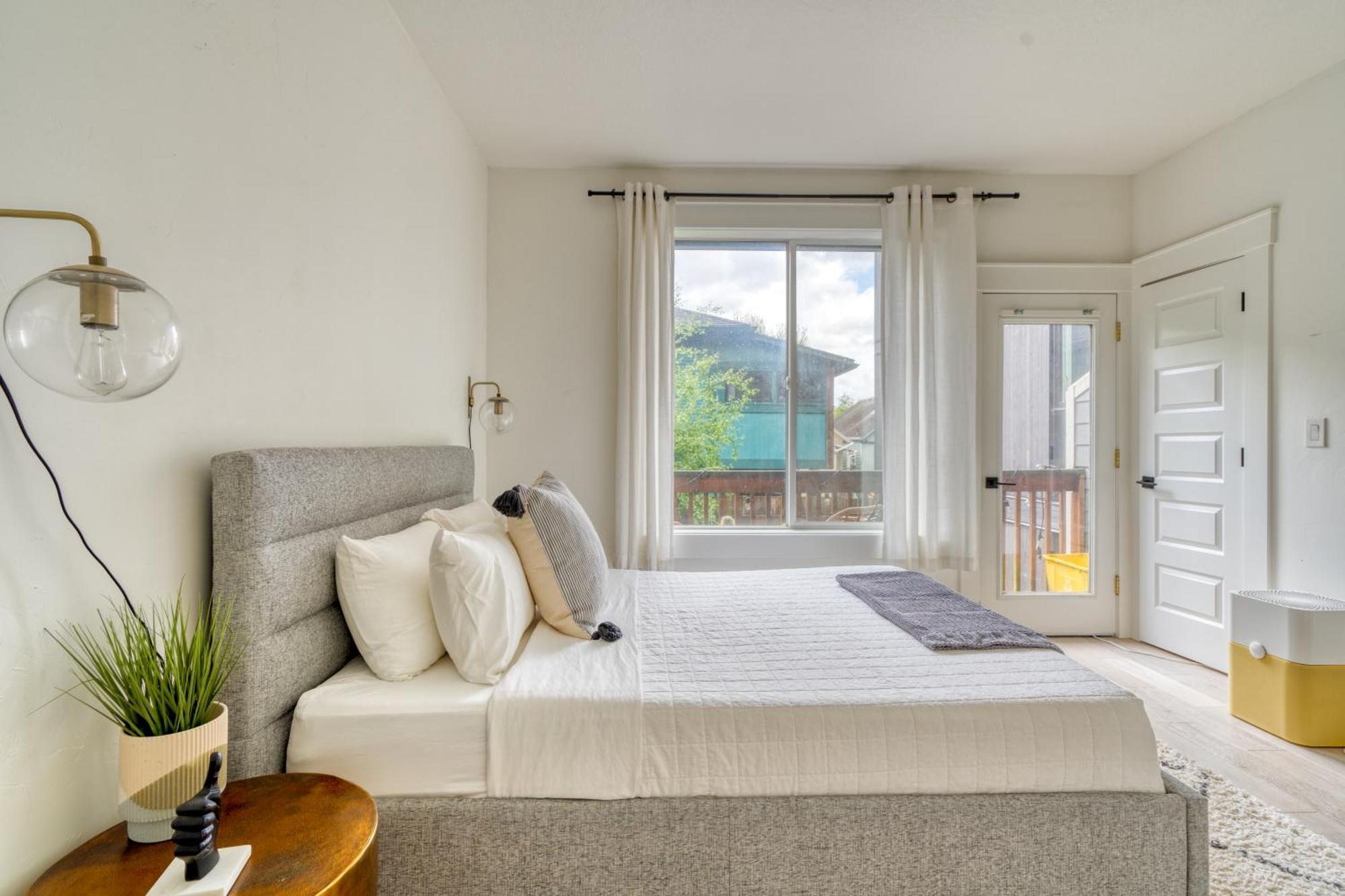 Stay Portland - Perfect Portland Farmhouse Loft - Breweries & Bars Bagian luar foto