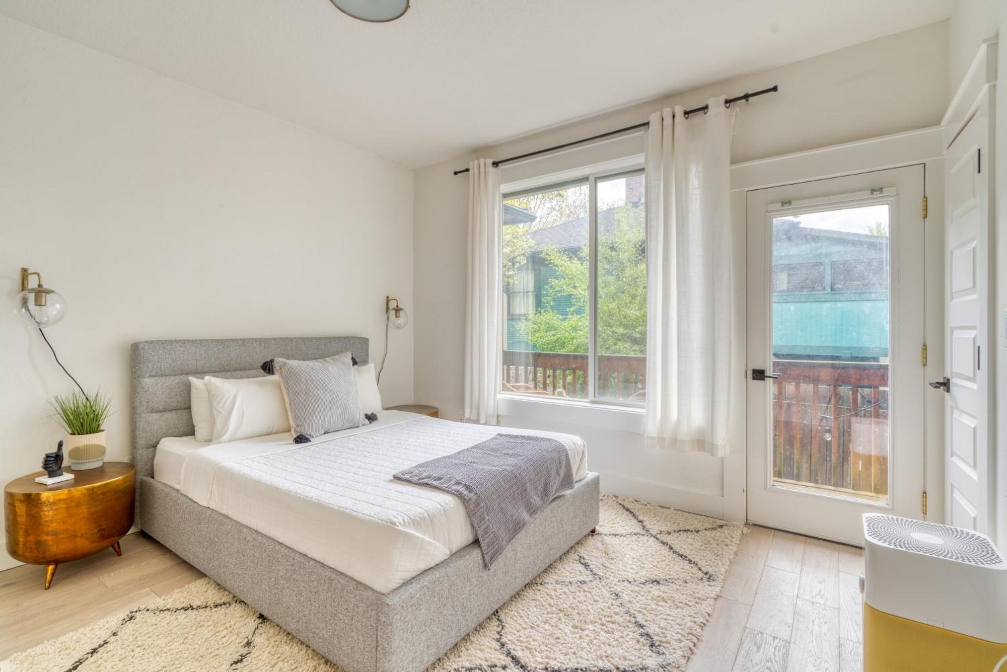 Stay Portland - Perfect Portland Farmhouse Loft - Breweries & Bars Bagian luar foto